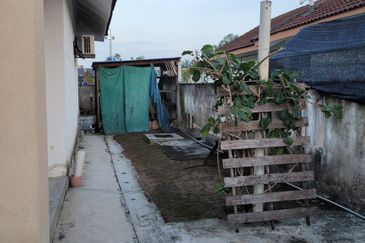 Semi D Setingkat Spacious Land Tmn Muhammad 3, Seksyen 29, Shah Alam