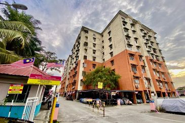 Pangsapuri Seri Proton