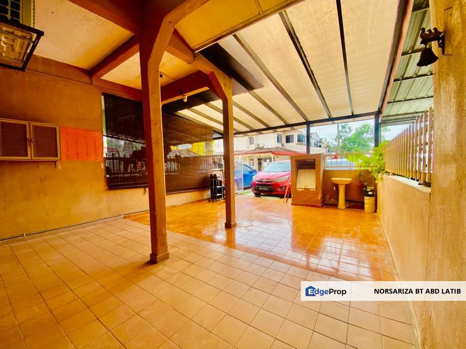 MURAH + FREE 4 AIRCONDS Renovated Double Storey Tmn Klang Utama Klang, Selangor, Klang