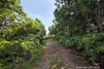 TANAH LOT BUNGALOW Taman Desa Permai Bdr Baru Gua Musang