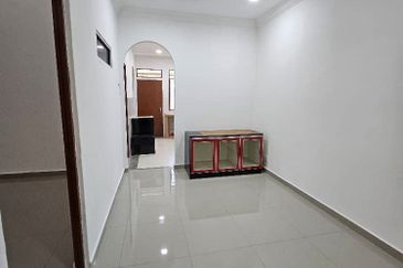 Taman Widuri, Bukit Beruntung