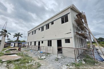 Projek Rumah Baru 2 Tingkat Freehold 1.5Km dari Pekan Sabak Bernam