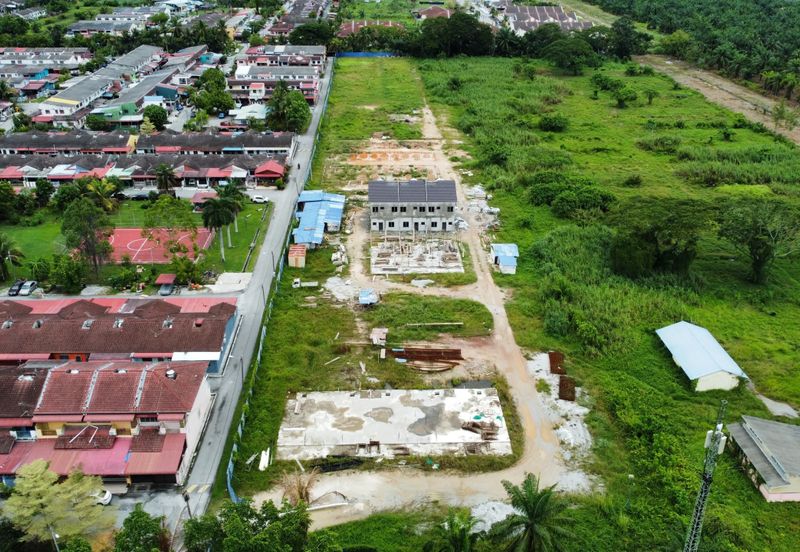 Projek Rumah Baru 2 Tingkat Freehold 1.5Km dari Pekan Sabak Bernam