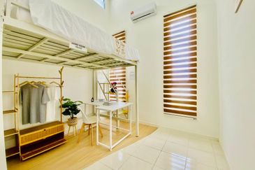 RUMAH BARU SETINGKAT FREEHOLD OPEN TITLE 4 Bilik di Alor Gajah