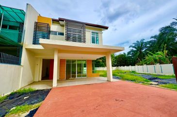 BRAND NEW, FACING OPEN SEMI D Double Storey Taman Seri Putera Banting