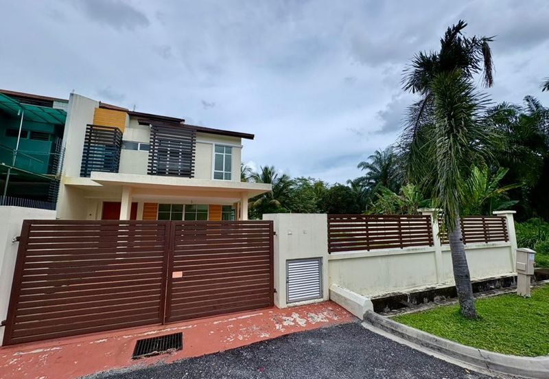 BRAND NEW, FACING OPEN SEMI D Double Storey Taman Seri Putera Banting
