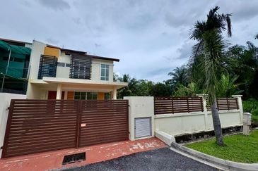 BRAND NEW, FACING OPEN SEMI D Double Storey Taman Seri Putera Banting