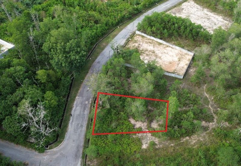 LOT BANGLO Berdekatan Stesyen ECRL Puncak Alam