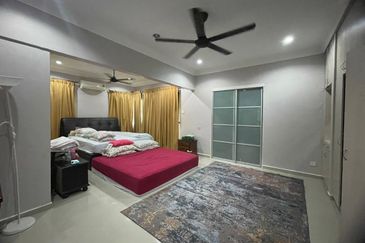 Seksyen 33, Shah Alam