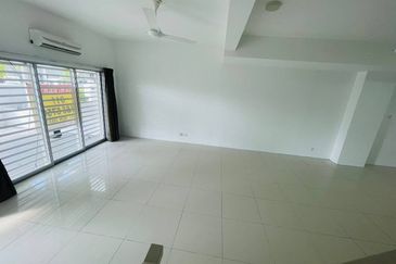 Casa Green @ Cybersouth