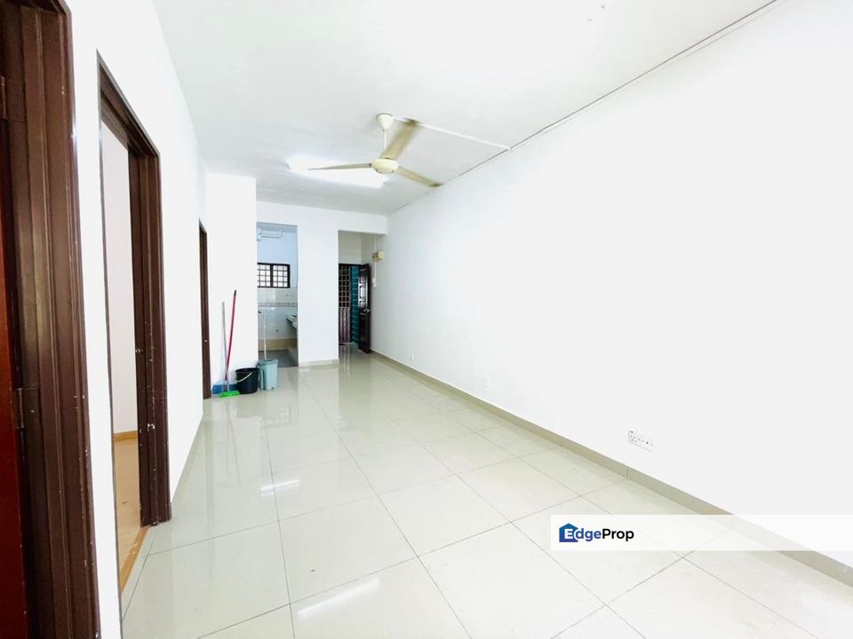 LEVEL 1+CORNER UNIT Pangsapuri Sri Dahlia, Bandar Puteri Puchong, Selangor, Bandar Puteri Puchong