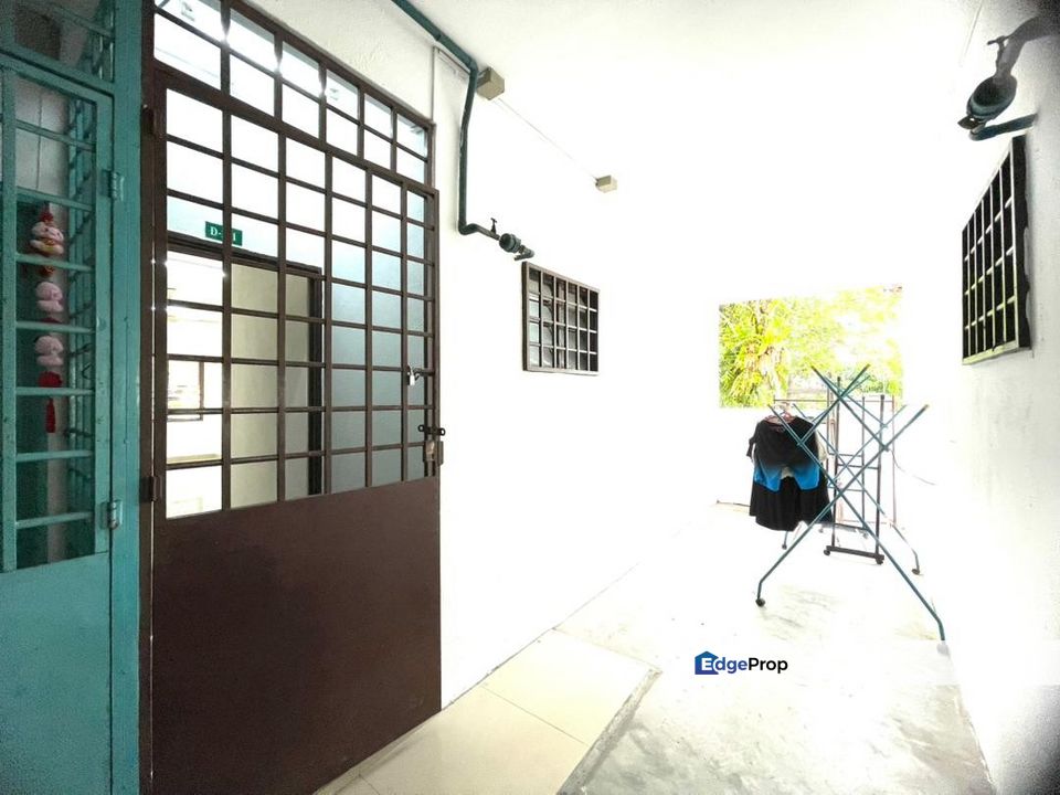 LEVEL 1+CORNER UNIT Pangsapuri Sri Dahlia, Bandar Puteri Puchong, Selangor, Bandar Puteri Puchong