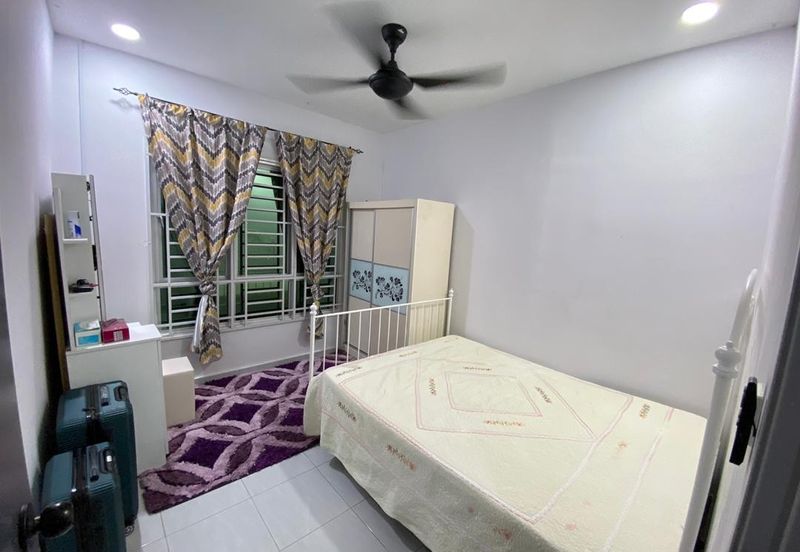 Residensi Laguna Biru 2