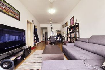 Pangsapuri Jenderam Indah