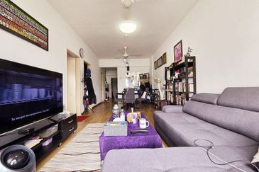 Pangsapuri Jenderam Indah