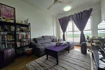 Pangsapuri Jenderam Indah