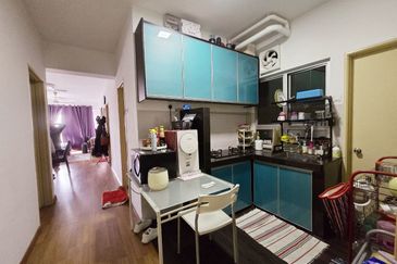 Pangsapuri Jenderam Indah