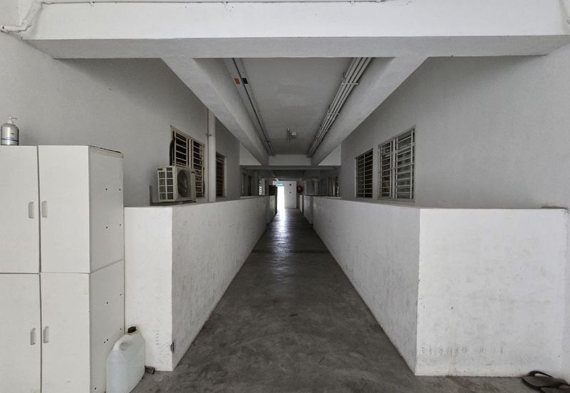 Pangsapuri Jenderam Indah