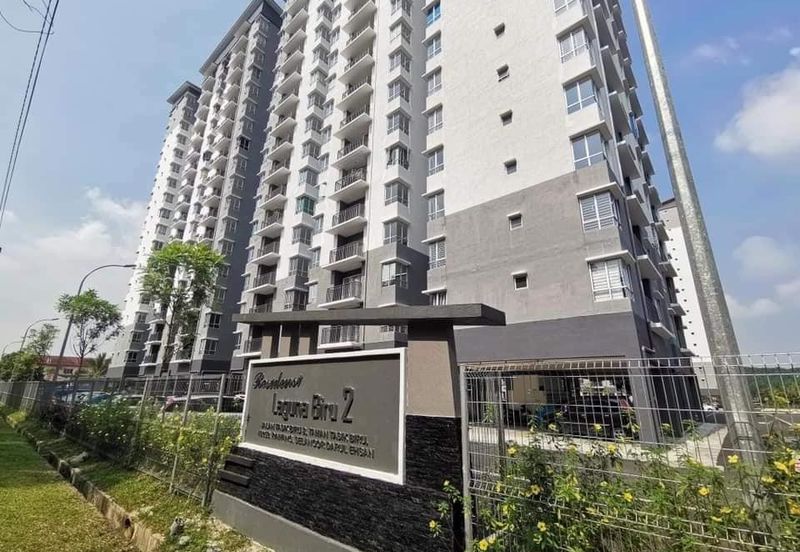 Residensi Laguna Biru 2
