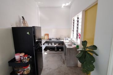 Pangsapuri Seri Dahlia, Desa Alam