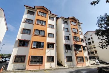 Pangsapuri Seri Dahlia, Desa Alam