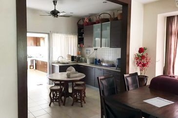 Canal Gardens, Kota Kemuning