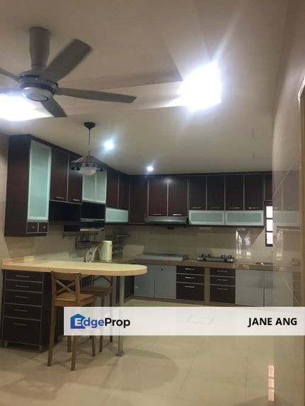 Canal Gardens @ Kota Kemuning Partly furnished house for RENT, Selangor, Kota Kemuning