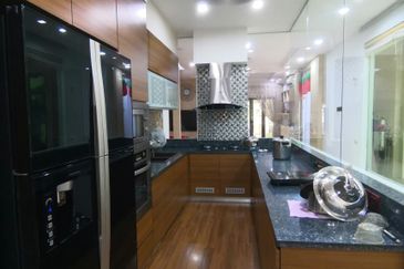 Canal Gardens, Kota Kemuning