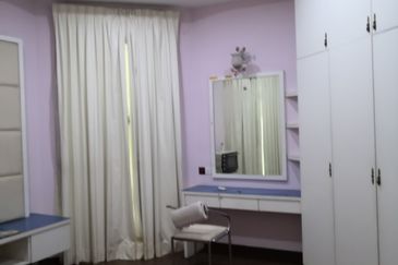 Canal Gardens, Kota Kemuning