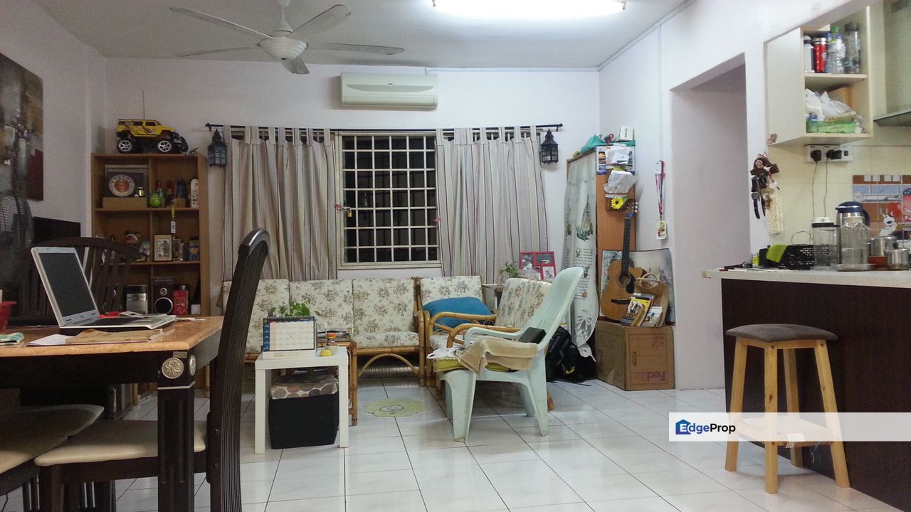 Saujana Apartment 850 sqft Largest Unit F/Furn Reno Move In Cond Strata Ready Near MRT/ETS Station, Selangor, Damansara Damai