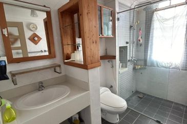 Canal Gardens, Kota Kemuning