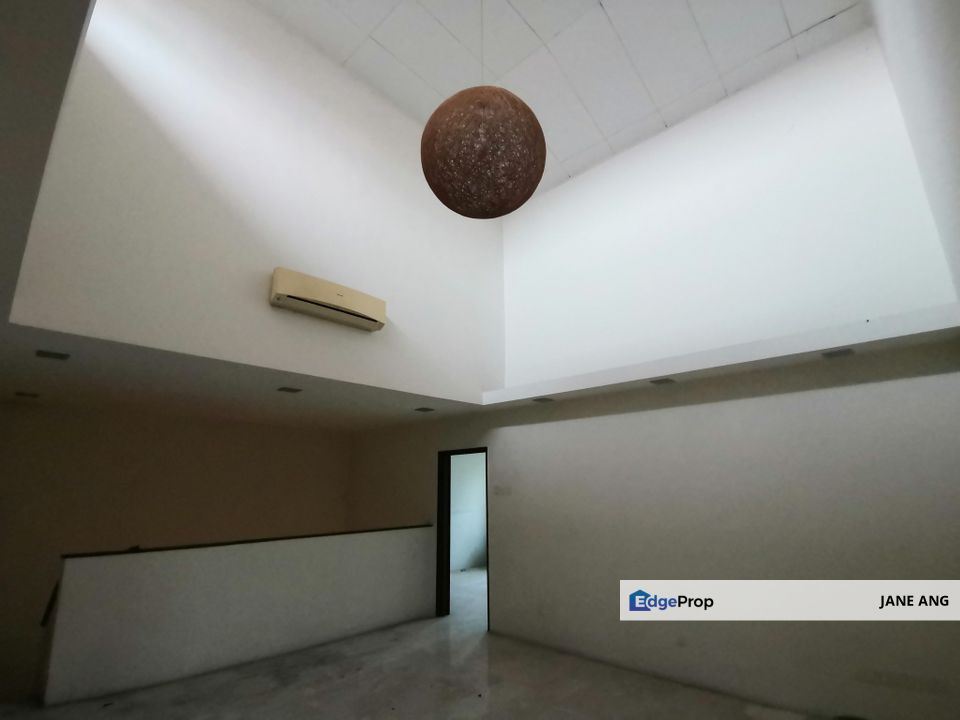 Canal Gardens Newly refurbished house for RENT, Selangor, Kota Kemuning