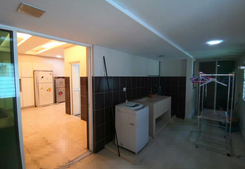 Canal Gardens, Kota Kemuning