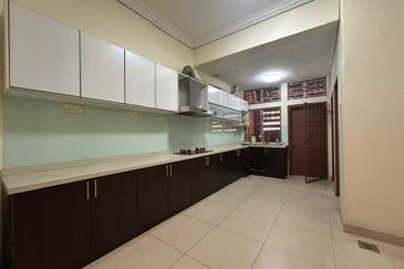 Canal Gardens, Kota Kemuning