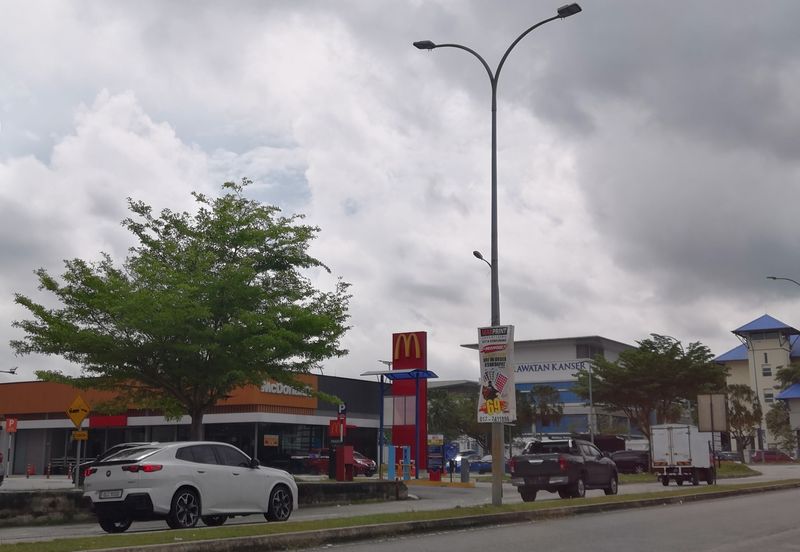 Jalan Sungai Burung, Bukit Rimau