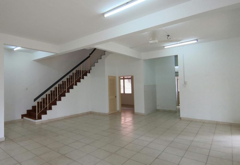 Canal Gardens, Kota Kemuning