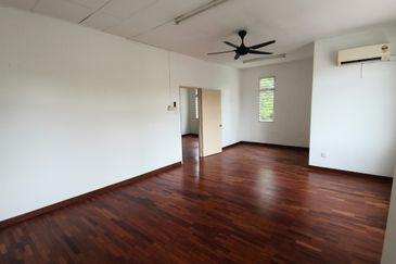 Canal Gardens, Kota Kemuning