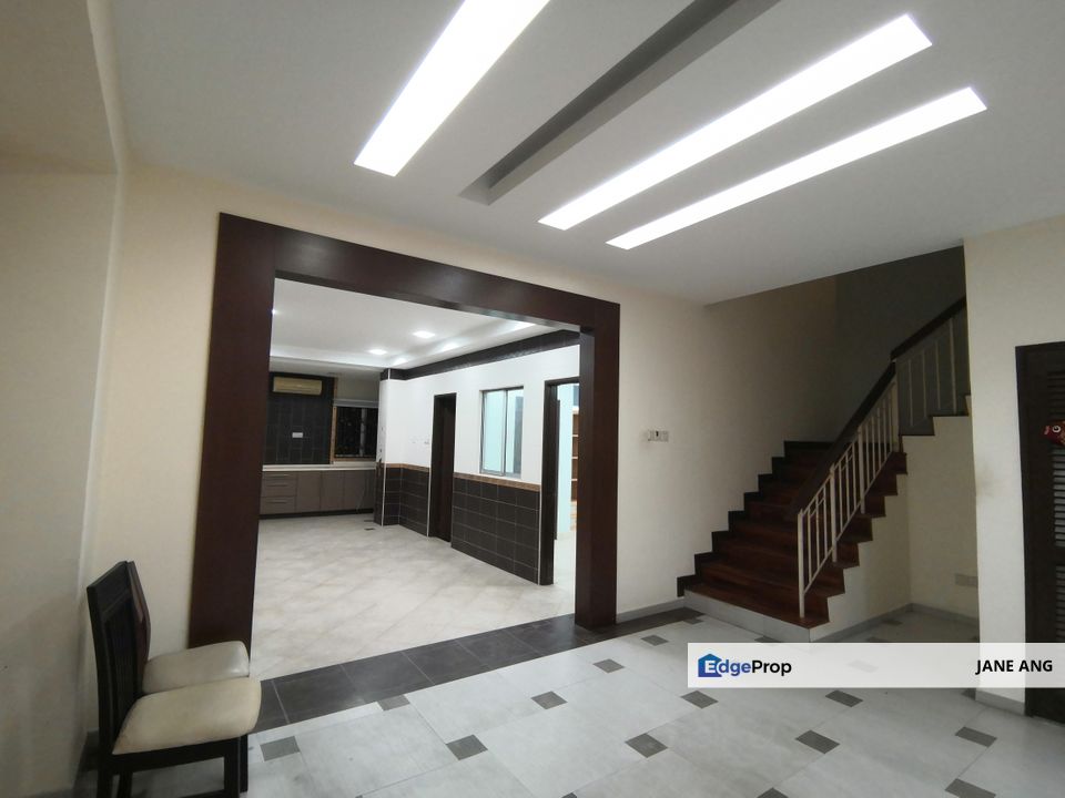 Canal Gardens END LOT hse for Sale, Selangor, Kota Kemuning