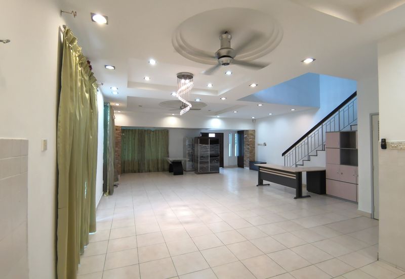 Canal Gardens, Kota Kemuning