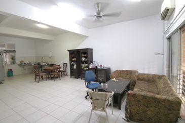 Canal Gardens, Kota Kemuning