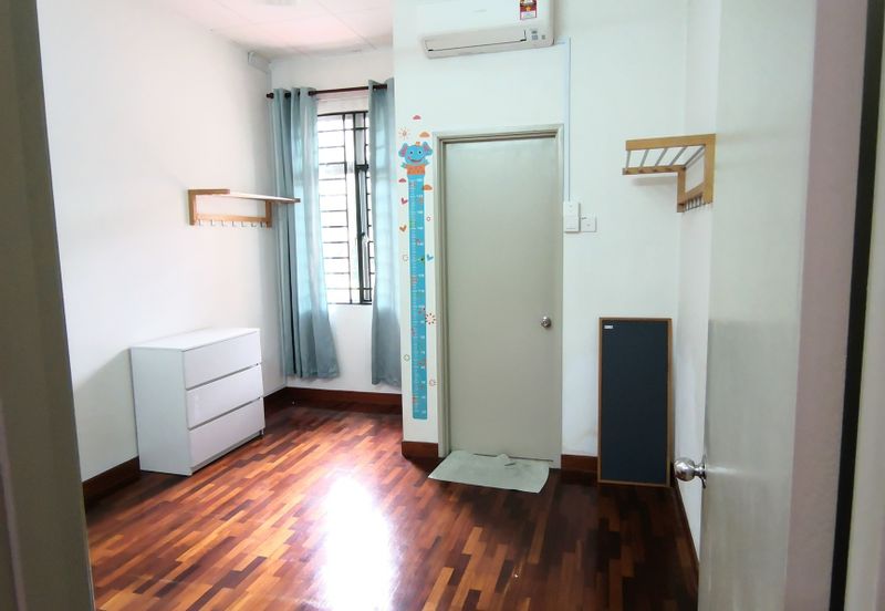 Canal Gardens, Kota Kemuning