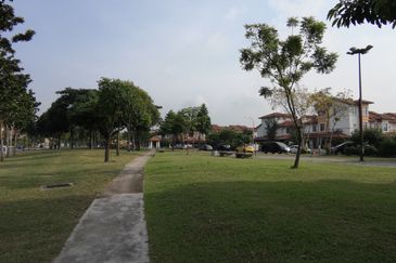 Canal Gardens, Kota Kemuning