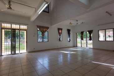 Canal Gardens, Kota Kemuning