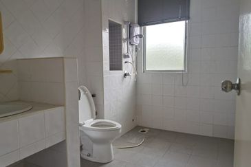 Canal Gardens, Kota Kemuning