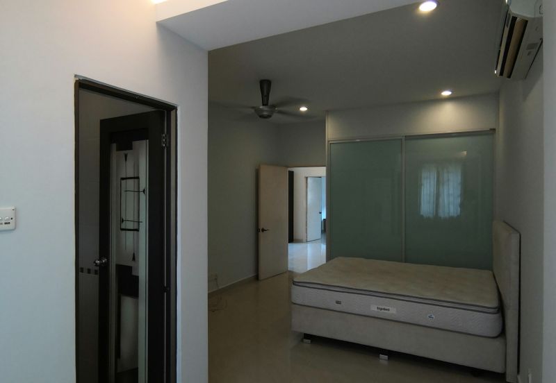 Canal Gardens, Kota Kemuning