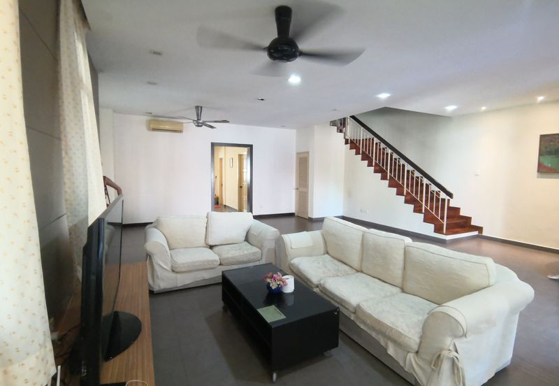 Canal Gardens, Kota Kemuning