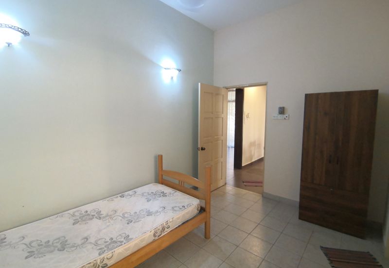 Canal Gardens, Kota Kemuning