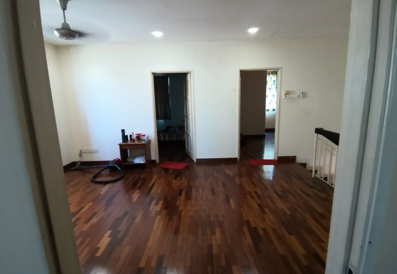 Canal Gardens, Kota Kemuning