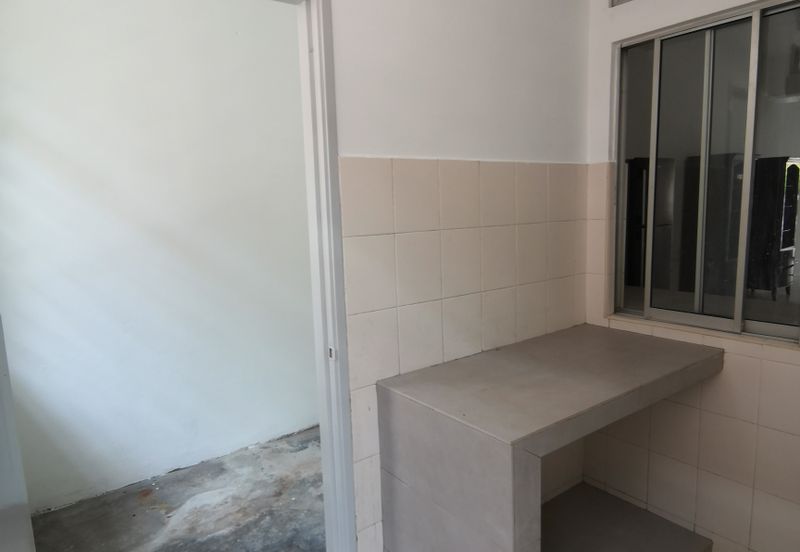 Canal Gardens, Kota Kemuning