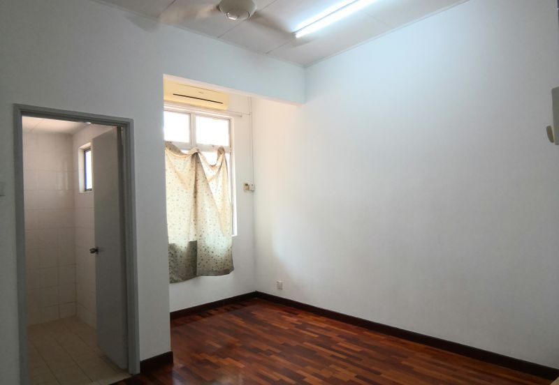 Canal Gardens, Kota Kemuning